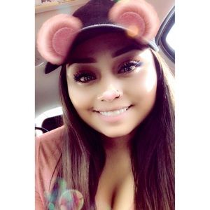 Meet your Posher, Andrea